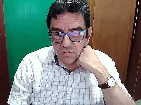 FernandoReuterG online show from 10-12-25, 01:37