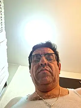 FernandoReuterG online show from 01-17-26, 04:50