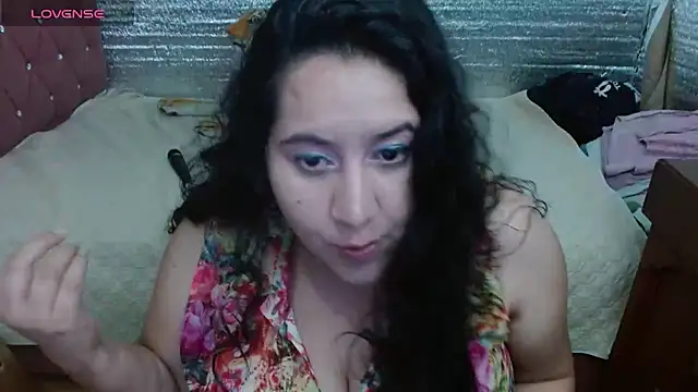 EMILY-NESSA online show from 03-10-26, 01:27