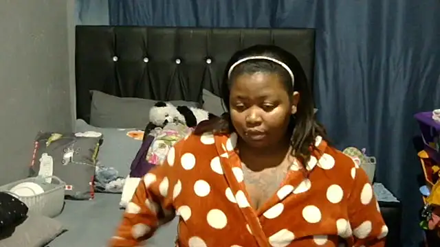 caramelbooty69 online show from 10-07-25, 07:00