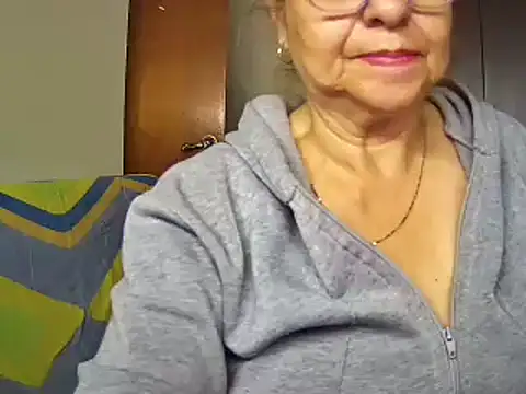 Snapshot of nicoltatiana_ chatting on 01-15-25, 05:08 nicoltatiana online show from 01-15-25, 05:08