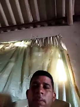 Snapshot of El-reyleon chatting on 04-22-26, 02:07 El-reyleon online show from 04-22-26, 02:07