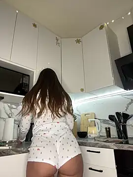 Lex Love online show from 12-18-24, 07:08