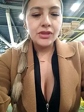 Snapshot of alana_69 chatting on 02-13-26, 09:33 alana 69 online show from 02-13-26, 09:33