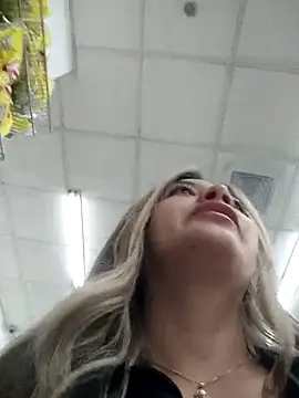 Snapshot of alana_69 chatting on 03-12-26, 09:32 alana 69 online show from 03-12-26, 09:32