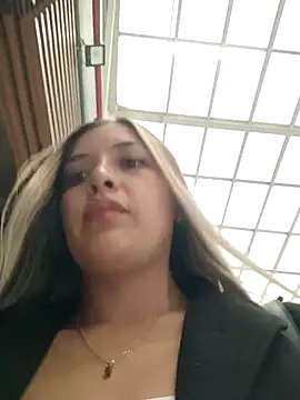 Snapshot of alana_69 chatting on 03-24-26, 10:15 alana 69 online show from 03-24-26, 10:15