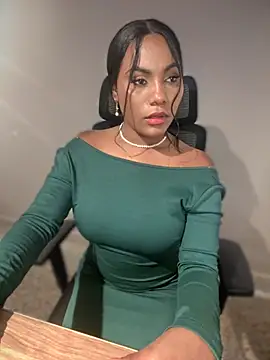 Sara Boom online show from 12-05-25, 03:04