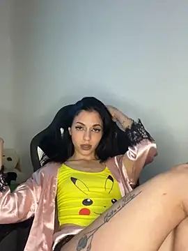 Snapshot of Flor69eva chatting on 10-14-25, 06:36 Flor69eva online show from 10-14-25, 06:36