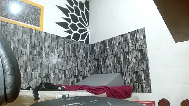 stripnolimits online show from 05-10-26, 12:38