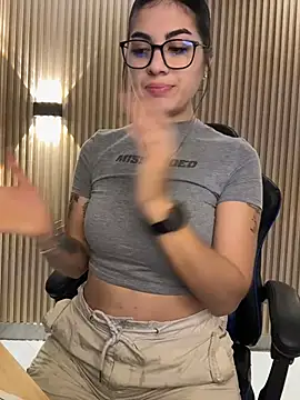 Sarasanders 4 online show from 11-28-25, 04:37