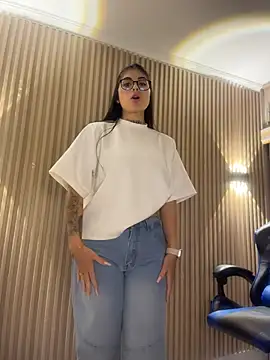 Sarasanders 4 online show from 02-23-26, 04:43