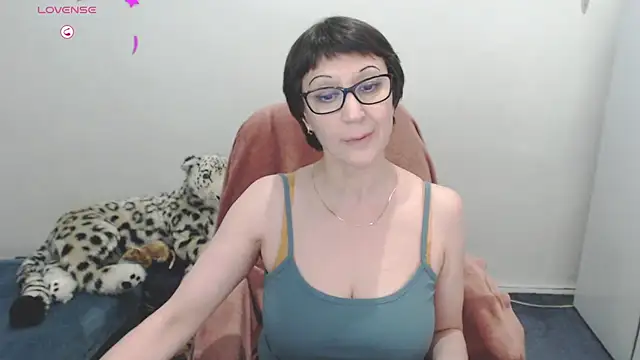 Ammillia online show from 01-17-25, 09:39