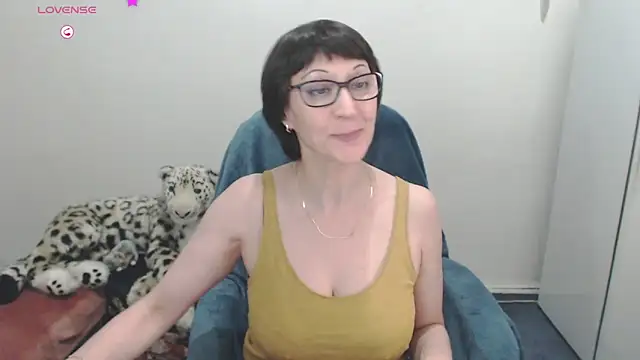 Ammillia online show from 02-13-25, 05:58