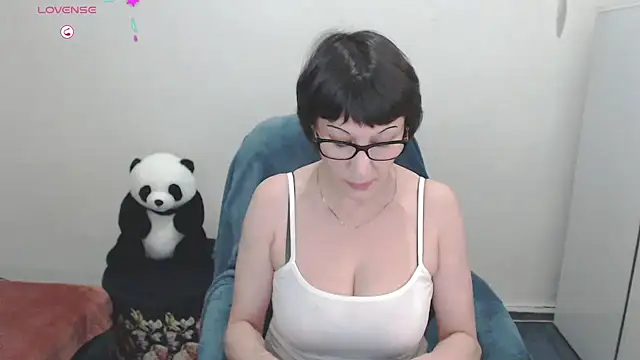 Ammillia online show from 02-23-25, 09:26