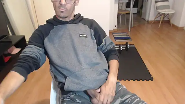 guachin hunk online show from 10-14-25, 06:20