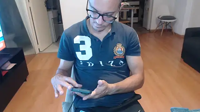 guachin hunk online show from 06-01-26, 10:11