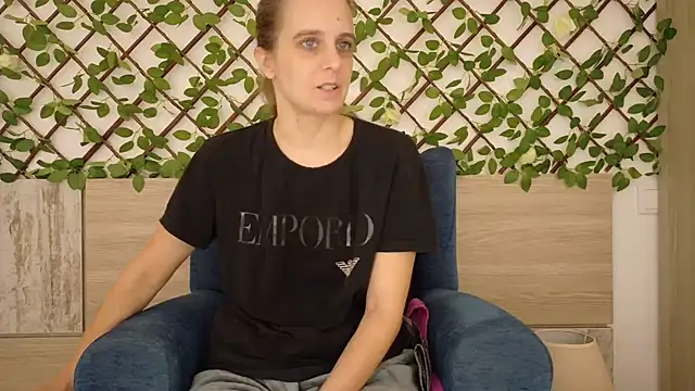 LadyChantale online show from 11-03-25, 07:42