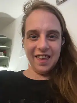 Snapshot of LadyChantale chatting on 03-21-26, 08:19 LadyChantale online show from 03-21-26, 08:19