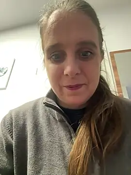 LadyChantale online show from 04-27-26, 06:11