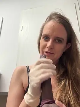 LadyChantale online show from 04-29-26, 05:22