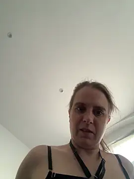 Snapshot of LadyChantale chatting on 05-27-26, 05:26 LadyChantale online show from 05-27-26, 05:26