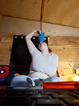 Snowbunnycake 131 online show from 12-03-24, 06:59