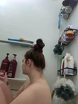 Snowbunnycake 131 online show from 09-19-25, 06:04