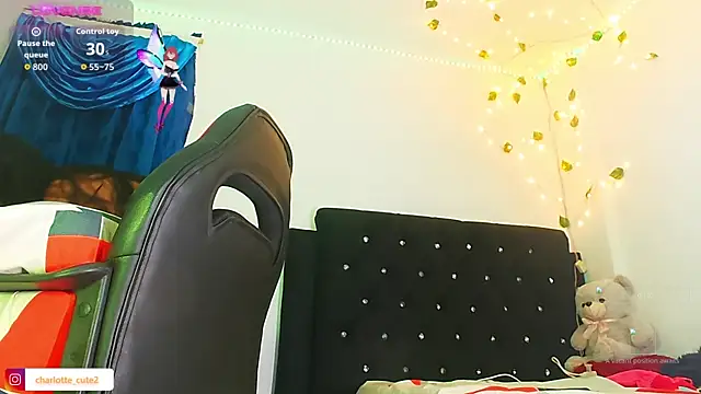 cute charlotte  online show from 09-18-25, 04:47
