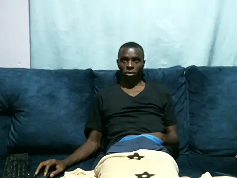 Snapshot of reezly chatting on 03-21-25, 10:17 reezly online show from 03-21-25, 10:17