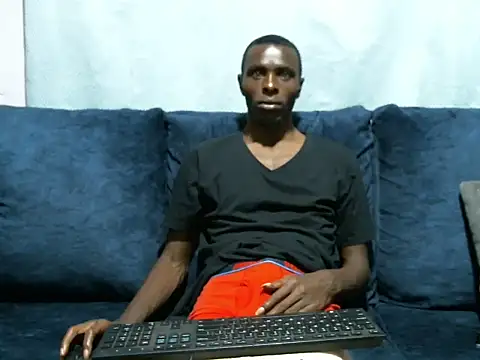 Snapshot of reezly chatting on 03-22-25, 10:59 reezly online show from 03-22-25, 10:59