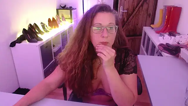 Snapshot of GeilesLuder75 chatting on 12-01-25, 06:07 GeilesLuder75 online show from 12-01-25, 06:07