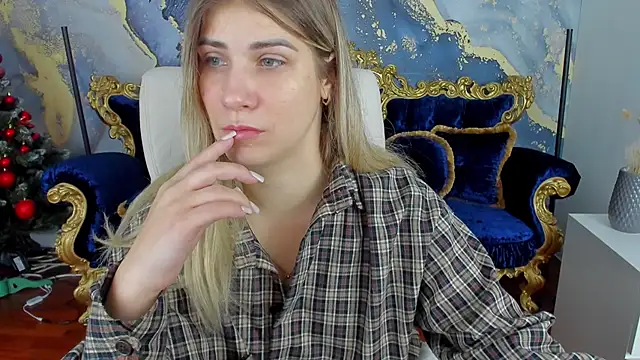 CassandraGood online show from 01-16-25, 06:35