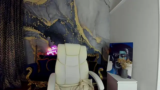 CassandraGood online show from 03-16-25, 06:42