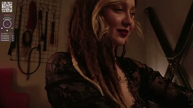 Snapshot of VortexProject chatting on 10-10-25, 01:32 VortexProject online show from 10-10-25, 01:32