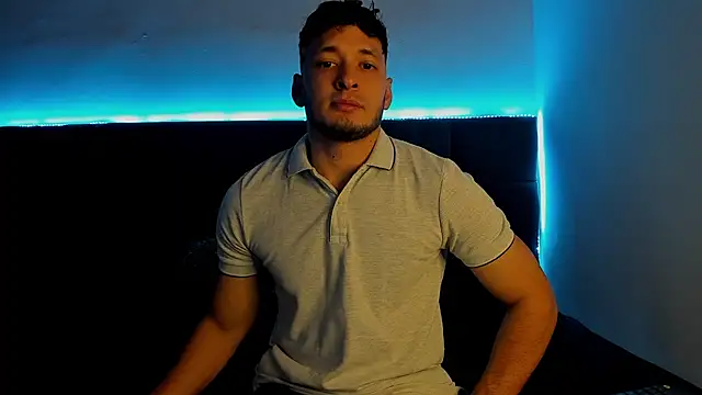 Snapshot of alejandro__2 chatting on 09-12-25, 04:07 alejandro 2 online show from 09-12-25, 04:07