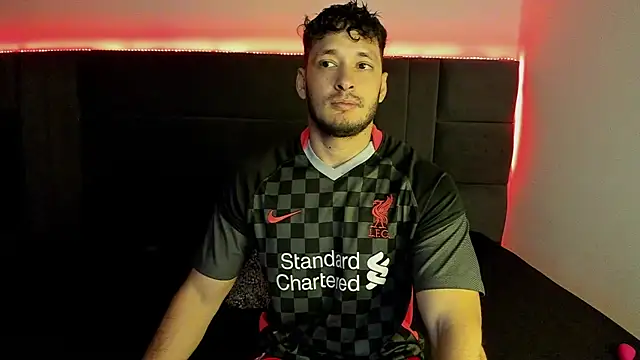 Snapshot of alejandro__2 chatting on 09-21-25, 01:24 alejandro 2 online show from 09-21-25, 01:24