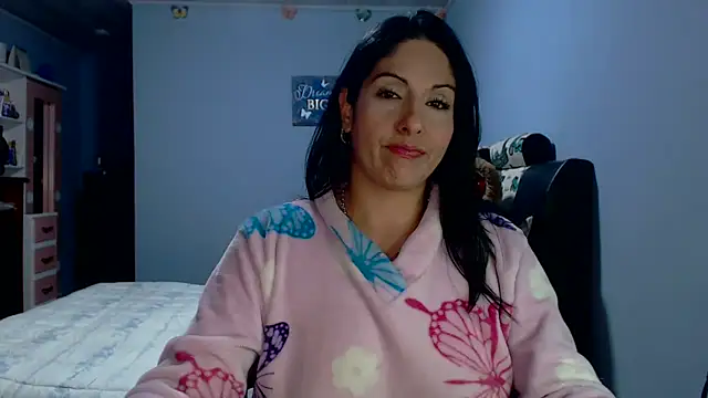sahtlove1 online show from 06-15-26, 01:41