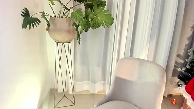 Lucy fit online show from 12-28-24, 04:30