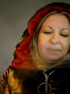 Snapshot of Arina_smiles chatting on 12-22-24, 06:59 Arina smiles online show from 12-22-24, 06:59