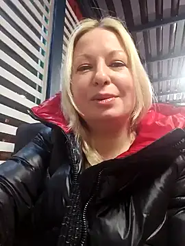 Snapshot of Arina_smiles chatting on 01-24-25, 06:25 Arina smiles online show from 01-24-25, 06:25