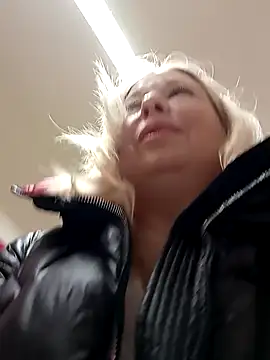Snapshot of Arina_smiles chatting on 01-25-25, 03:30 Arina smiles online show from 01-25-25, 03:30