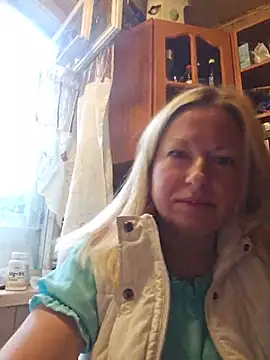 Snapshot of Arina_smiles chatting on 06-11-26, 02:04 Arina smiles online show from 06-11-26, 02:04