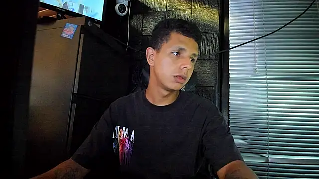 boy bigcock24cm online show from 06-17-26, 10:00