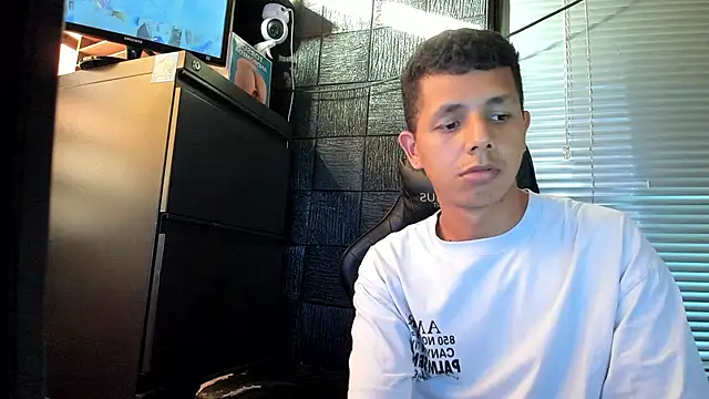boy bigcock24cm online show from 06-19-26, 10:13