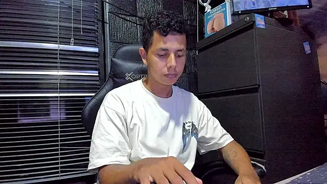 boy bigcock24cm online show from 06-23-26, 12:52