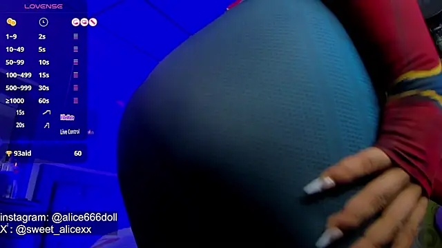 Snapshot of SWEET_ALICEXX chatting on 04-30-26, 11:31 SWEET ALICEXX online show from 04-30-26, 11:31