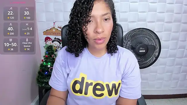 Snapshot of DannaBerry chatting on 12-16-24, 02:05 DannaBerry online show from 12-16-24, 02:05