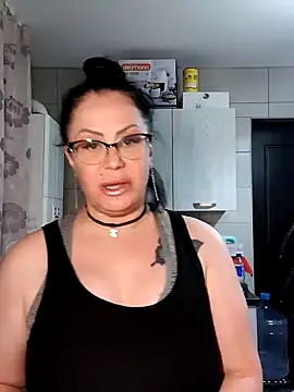 x  KHALEESI  x online show from 02-10-25, 09:25