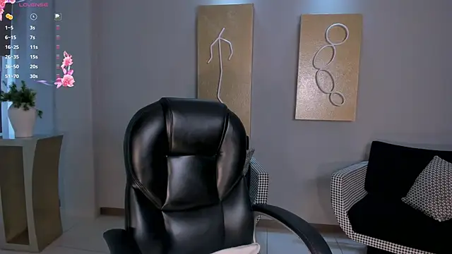 NinaMichelle online show from 06-11-26, 12:32