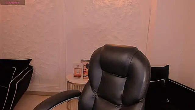 MollyJones  online show from 07-05-26, 12:01